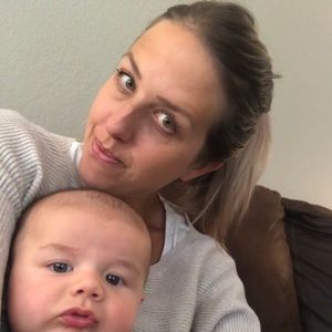 Meet your Posher, Courtney